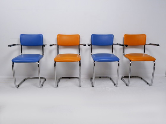 Image 1 of Ensemble de 4 chaises de salle à manger