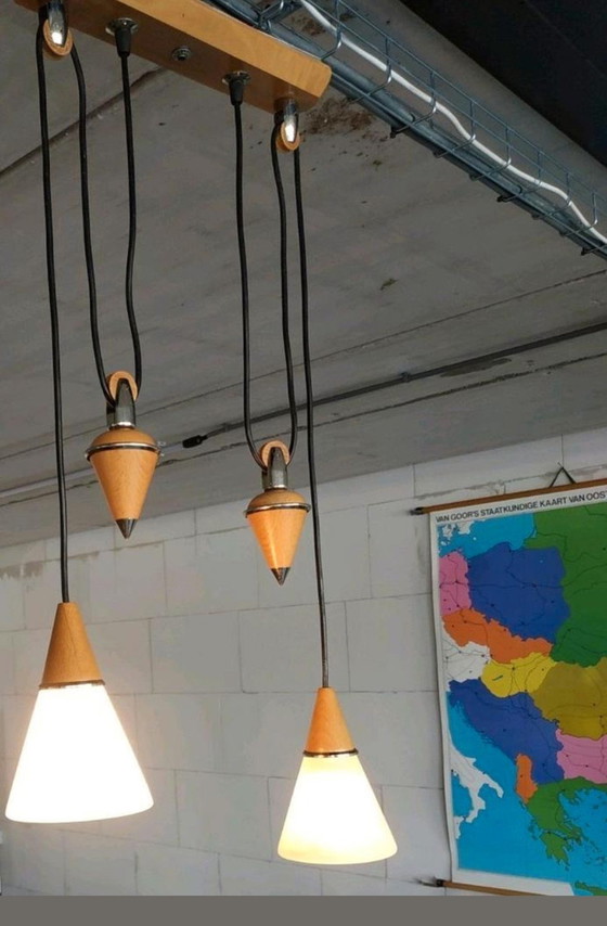 Image 1 of Plafonnier rétro à design massif avec contrepoids