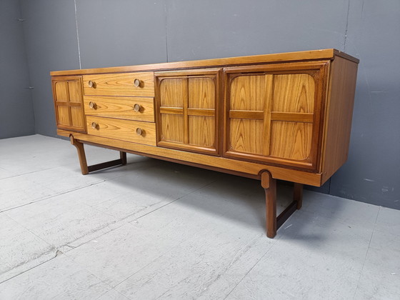 Image 1 of Buffet en teck Mid Century par Beautility, 1960S