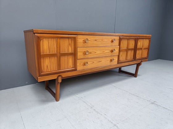 Image 1 of Buffet en teck Mid Century par Beautility, 1960S