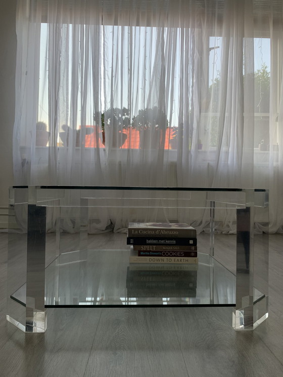 Image 1 of Table basse octogonale en lucite David Lange des années 70