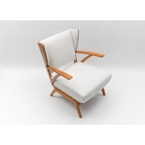 Image 1 of Fauteuil à oreilles vintage en tissu Boucle blanc et bois, Italie 1950