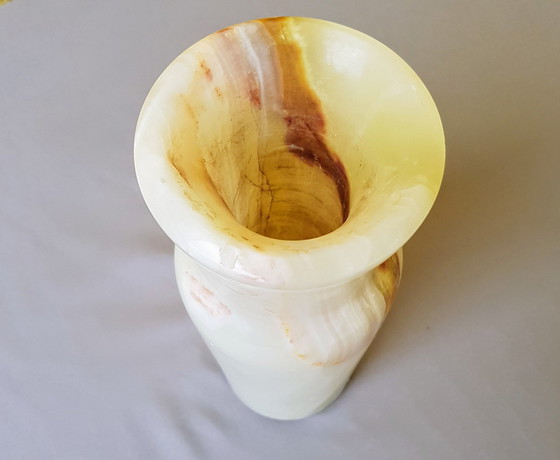 Image 1 of Vase en marbre