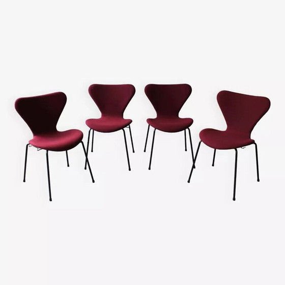 Image 1 of Ensemble de 4 chaises vintage série 7 par Arne Jacobsen pour Fritz Hansen, Danemark 1967
