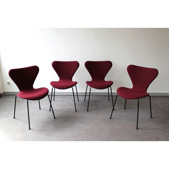 Image 1 of Ensemble de 4 chaises vintage série 7 par Arne Jacobsen pour Fritz Hansen, Danemark 1967