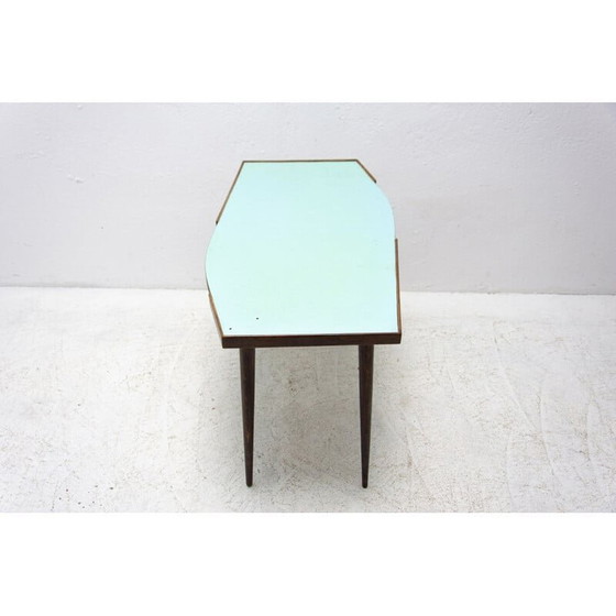 Image 1 of Table d'appoint en hêtre du milieu du siècle, Tchécoslovaquie années 1960