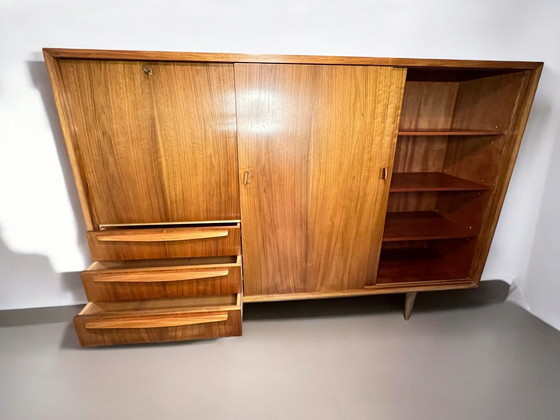 Image 1 of Deutsche Werkstätten Hellerau Highboard Des années 1960