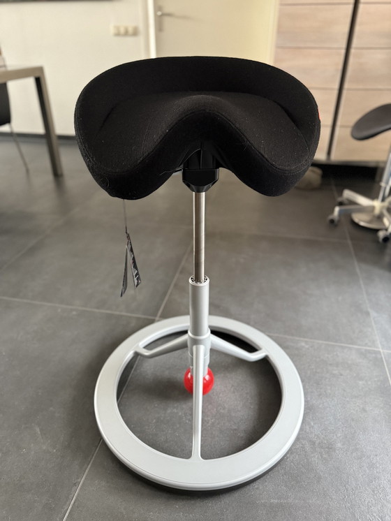 Image 1 of Backapp Smart Ergonomic Saddle Chair