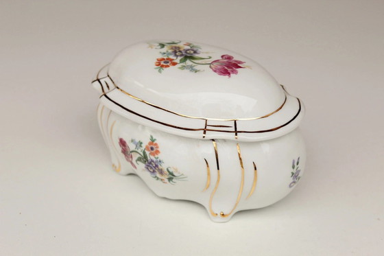 Image 1 of Bonbonnière en porcelaine de Sitzendorf / Boîte à bijoux / Boîte à couvercle