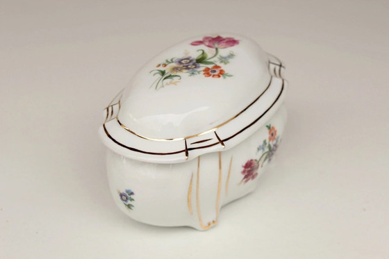 Image 1 of Bonbonnière en porcelaine de Sitzendorf / Boîte à bijoux / Boîte à couvercle