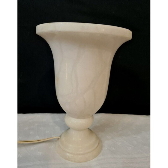 Image 1 of Vintage Art deco lamp in alabaster