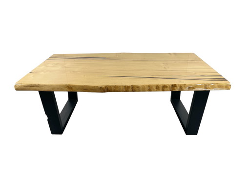 Table basse en acacia avec époxy