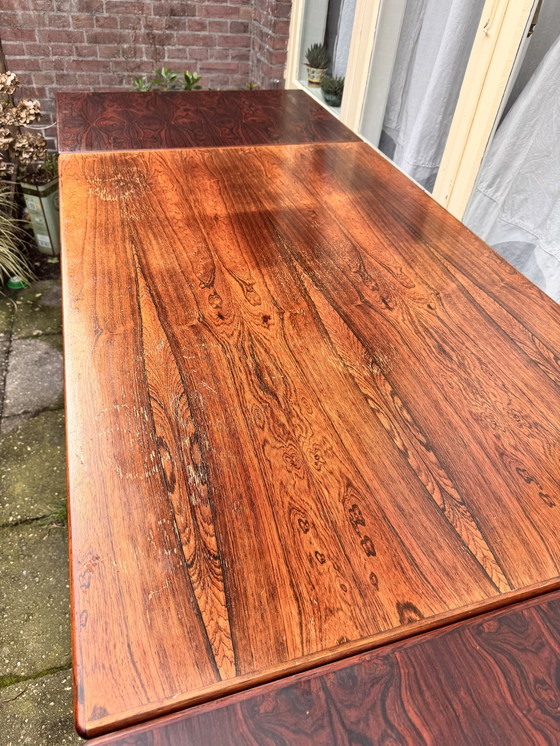 Image 1 of Table et chaises vintage en bois de rose