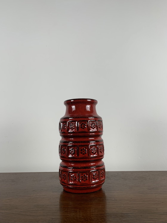 Image 1 of Vase vintage Allemagne de l'Ouest 60s rouge