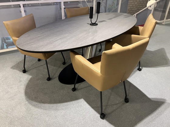 Image 1 of Brees New World Libra Esstisch Oval aus Keramik