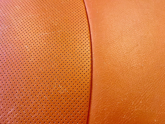 Image 1 of Leolux Kikko orange/weiße Chaiselongue