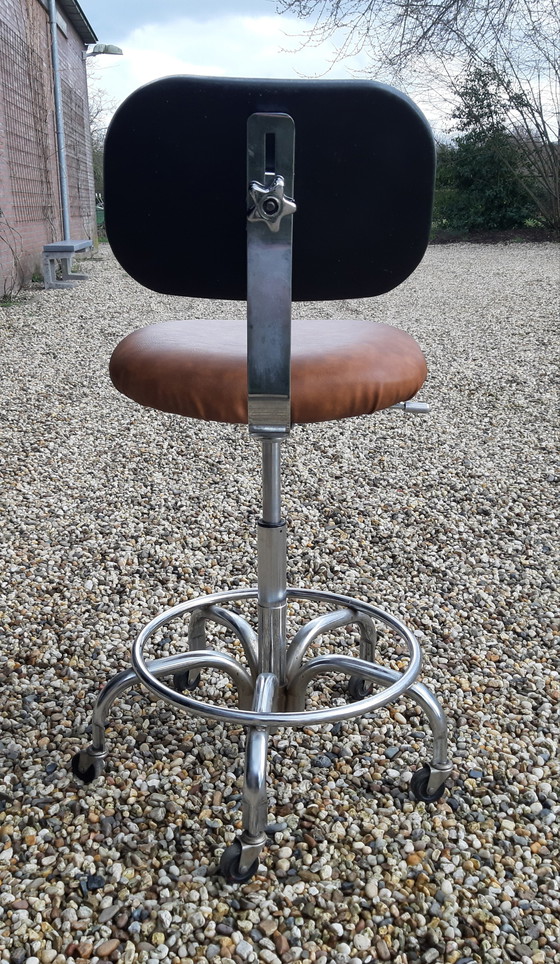Image 1 of Werkstattstuhl Bürostuhl REFURBISHED