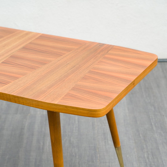 Image 1 of 50er Jahre Ess- / Couchtisch, Nussbaum, höhenverstellbar, Tischplatte restauriert