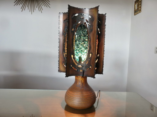 Große Lampe Accolay Brutalist, Fuß aus Keramik, Lampenschirm aus Metall und Harz, 1960