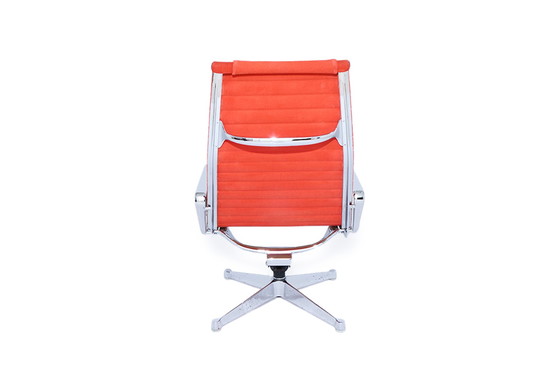 Image 1 of Eames Lounge Chair EA 124