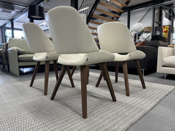 Image 1 of 4 Wilisau Capri Esszimmerstühle weißes Leder