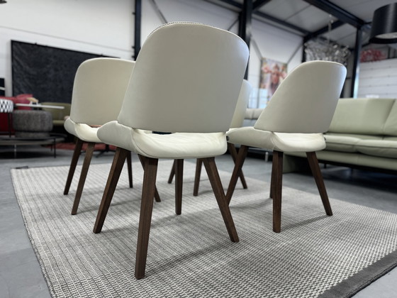 Image 1 of 4 Wilisau Capri Esszimmerstühle weißes Leder