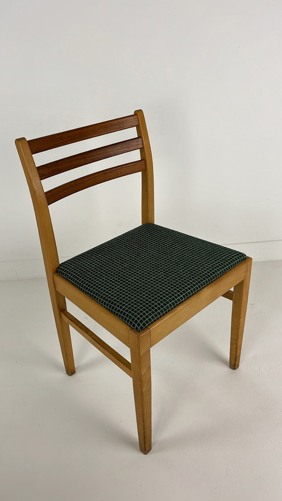 Image 1 of 4x schwedische Vintage-Holzstühle mit Stoffsitz