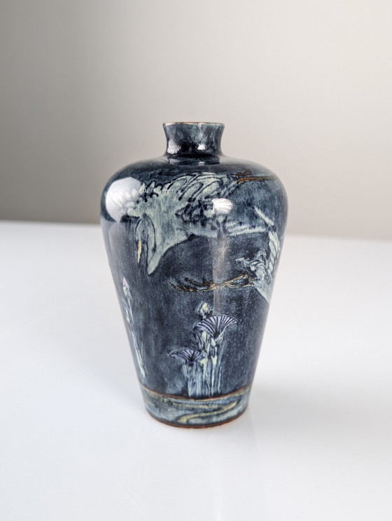 Image 1 of Jugendstilvase mit Reihern und Blumen, J.W. Mijnlieff, Holland Utrecht 1900S