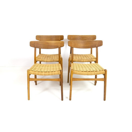 4 alte Ch23 Stühle aus Eichenholz und Geflecht von Hans J. Wegner für Carl Hansen und Søn