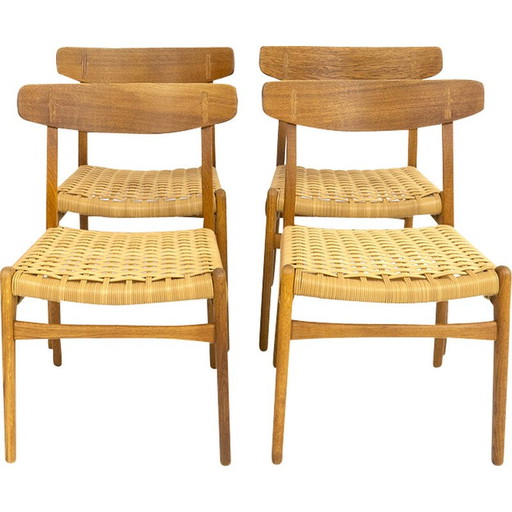 4 alte Ch23 Stühle aus Eichenholz und Geflecht von Hans J. Wegner für Carl Hansen und Søn