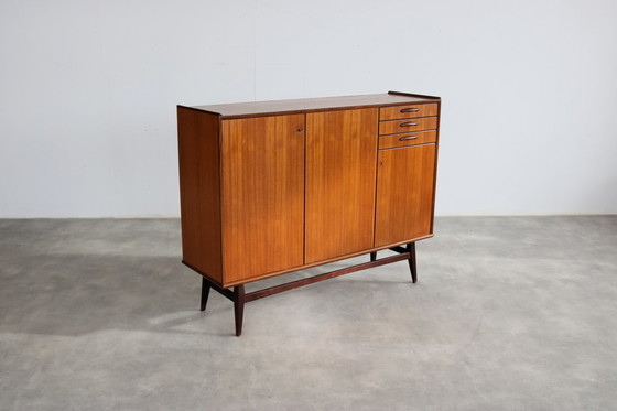 Image 1 of Schwedischer Vintage-Wandschrank