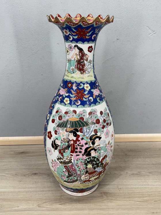 Image 1 of Beeindruckende große japanische Vase