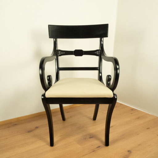 Vintage Schwarz gebeizter Mahagoni-Sessel aus England