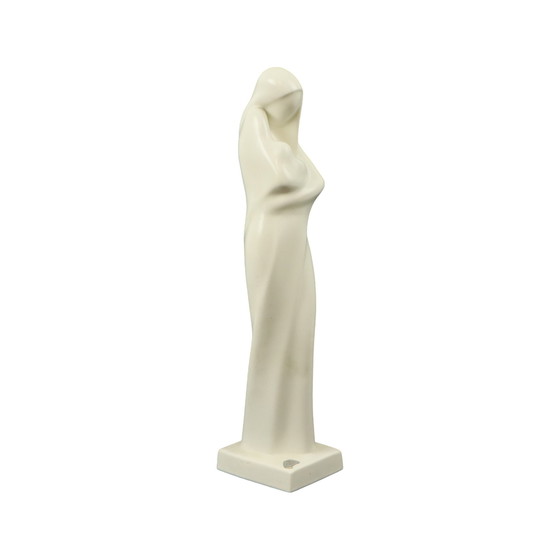 Image 1 of Art Deco Statue Mutterschaft 1935