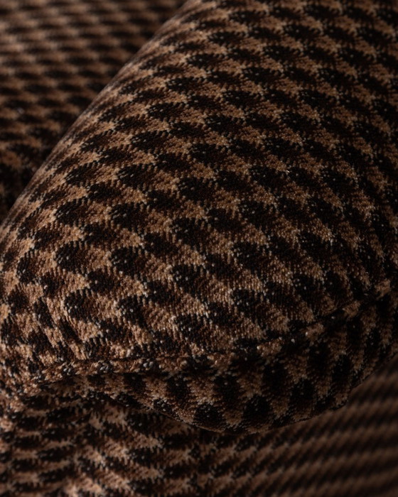 Image 1 of Wohnzimmersofa und ein Paar 70er-Jahre-Sessel mit italienischem Design-Stoff