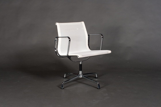 Image 1 of 4x Vitra ea108 weißes Netzgeflecht chrom