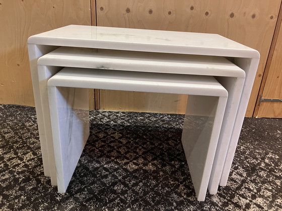 Image 1 of Satz von 3 Tischen aus Carrera-Marmor