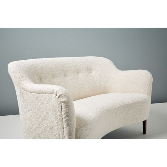 Image 1 of Gebogenes Boucle-Sofa von Slagelse Mobelvaerk, 1950er Jahre