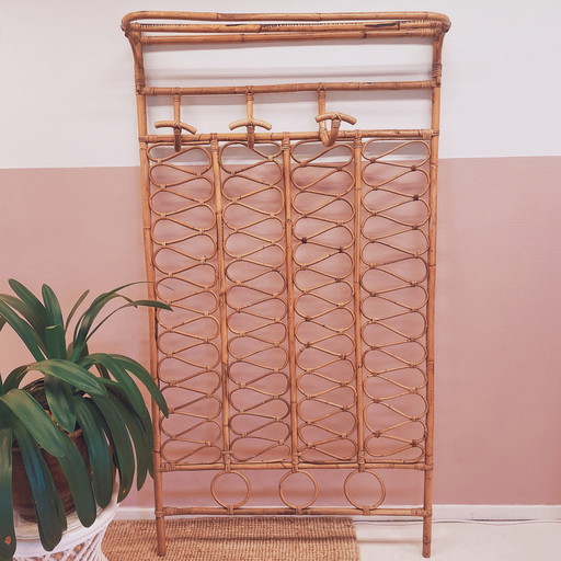 1970'S Rattan Wandregal