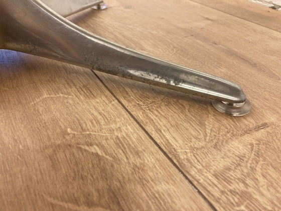 Image 1 of Couchtisch von Horst Bruning für Cor. Platte aus Formica und Fuß aus poliertem Aluminium.