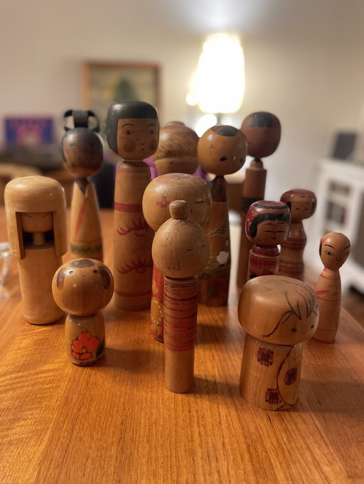 Vintage Kokeshi Japanische Puppen