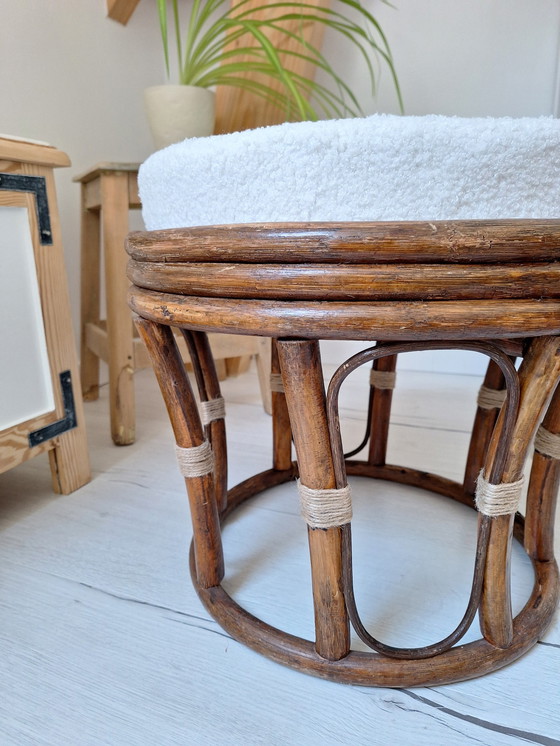 Image 1 of Sitzhocker Aus Rattan Und Stoff Gouclette