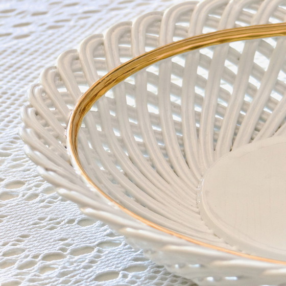 Image 1 of Riesige antike Schale, unterzeichnet Bassano, aus Majolika, geflochten, durchbrochen