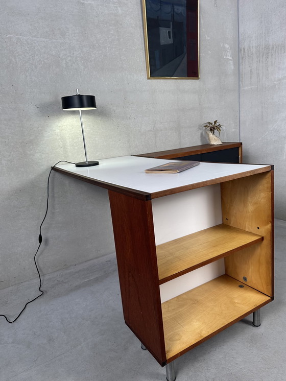 Image 1 of PasToe-Arbeitsecke