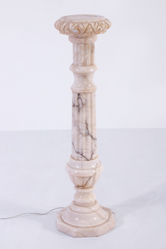 Image 1 of Italienischer Sockel oder Perdestal aus farbigem weißem Melange