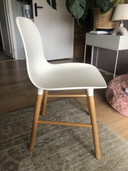 Stuhl Form Normann Copenhagen weiß