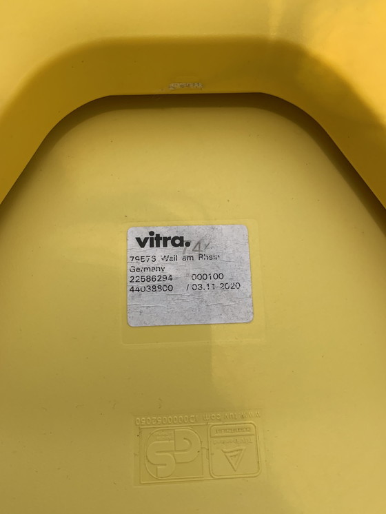 Image 1 of Vitra All Plastic Chair gelb