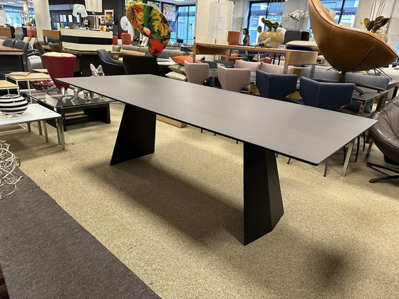 Image 1 of Tonon Steel Esszimmertisch aus Keramik