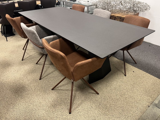 Image 1 of Tonon Steel Esszimmertisch aus Keramik