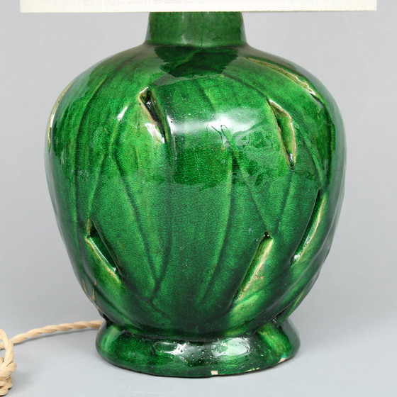 Image 1 of Pieter Groeneveldt (1889-1982) Grün glasierter Tischlampensockel mit cremefarbenem Schirm, ca. 1960 